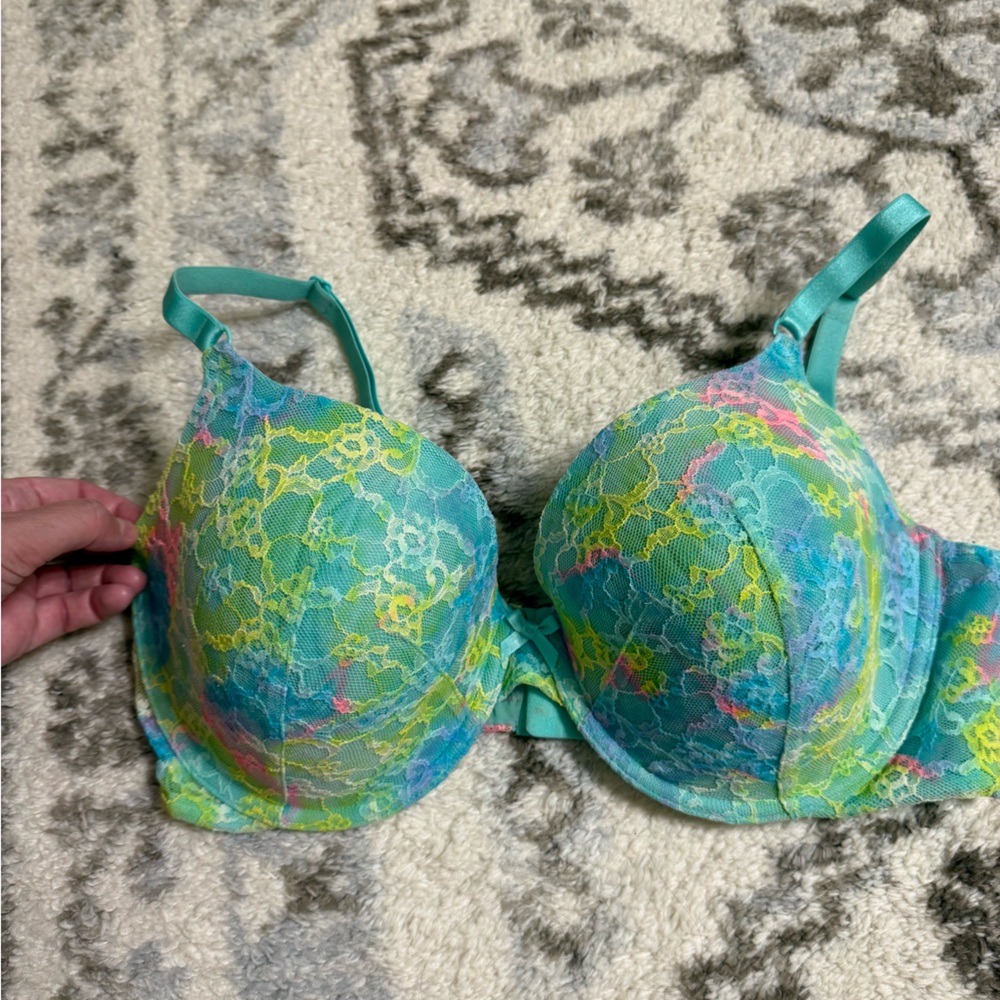 Victoria's Secret Lined Perfect Coverage Lace Bra